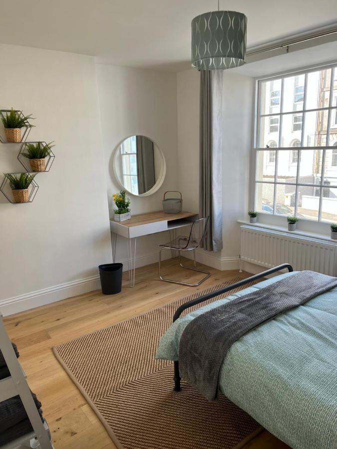 Lovely 1 Bed Flat *Free Parking* Hoe/Barbican พลีมัธ ภายนอก รูปภาพ
